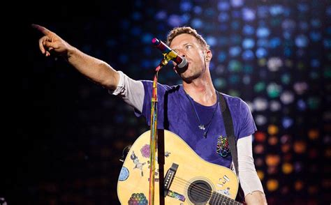 nome do vocalista do coldplay.